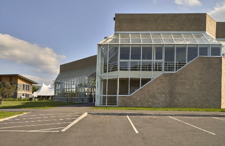 “To Know Is Not Enough”: Hampshire College Joins Growing List of Failed Academic Institutions&nbsp;